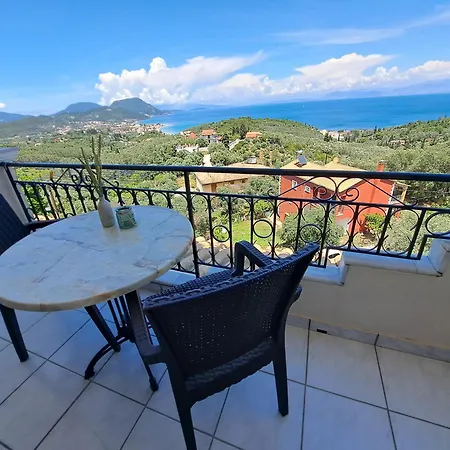75 Steps Aparthotel Mesongi