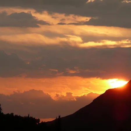 Apart Otel 75 Steps Mesongí