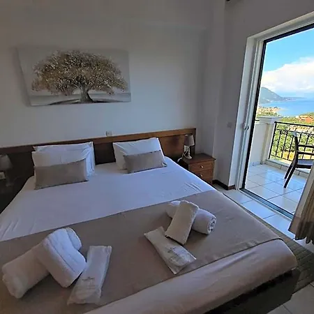 Aparthotel 75 Steps 4*